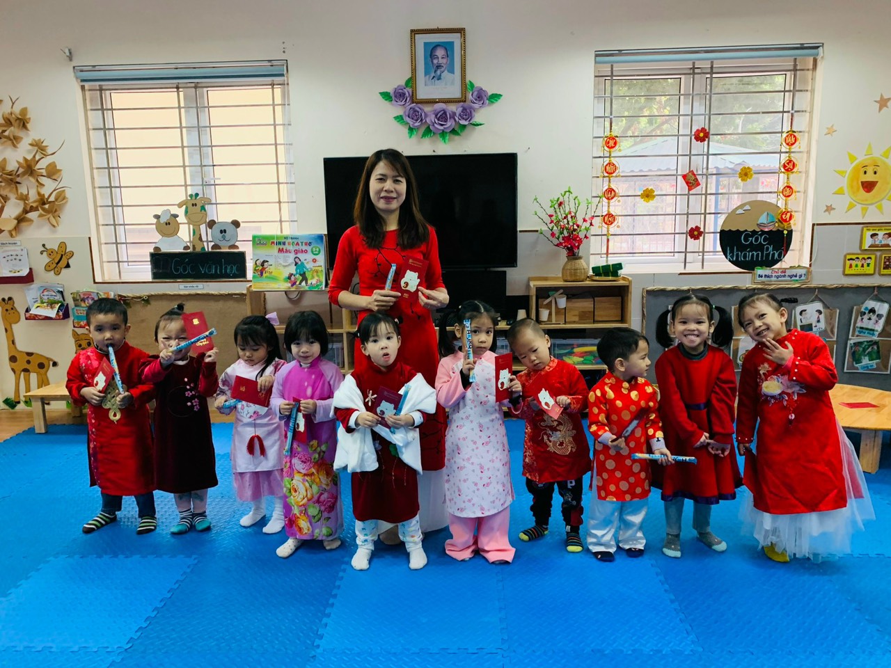 z4064679561923 76898fc7a3e402892cad95b195a210eb