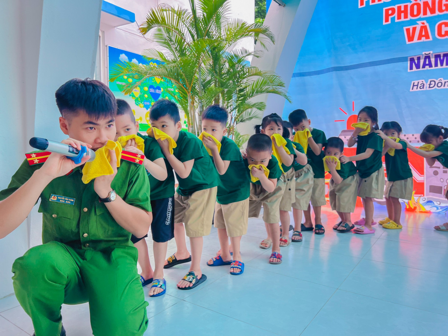 z4673792818990 9d5882602ab037bd83e75dbf6856f25b