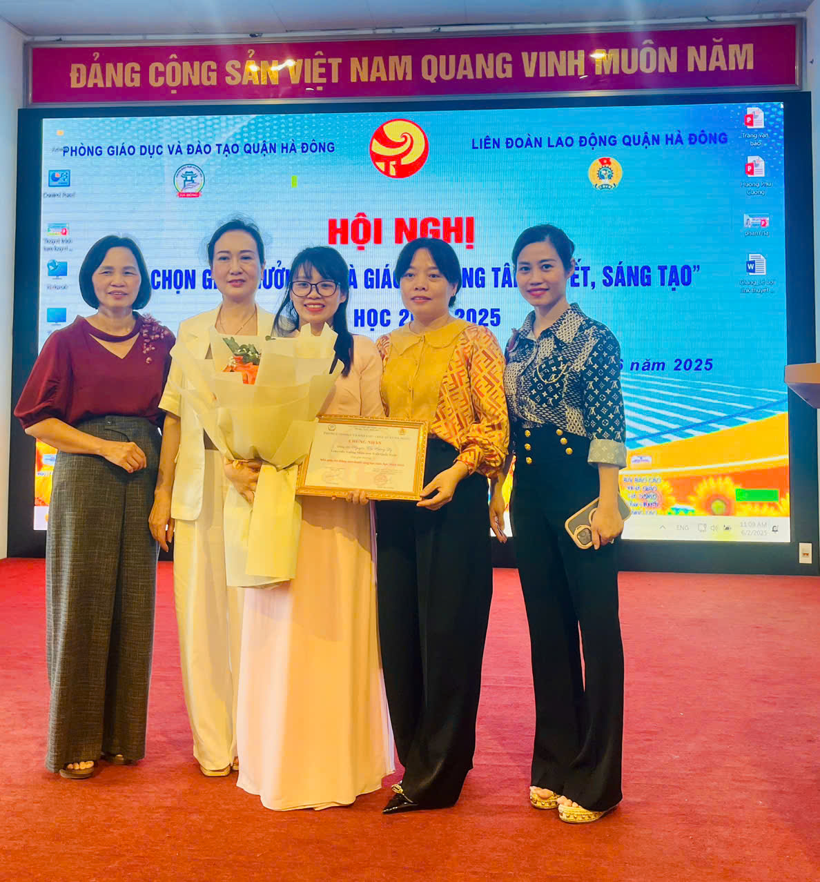 Cô giáo Nguyễn Thị Hương Ly đạt giải Nhất "Nhà giáo tâm huyết, sáng tạo" quận Hà Đông năm học 2024-2025