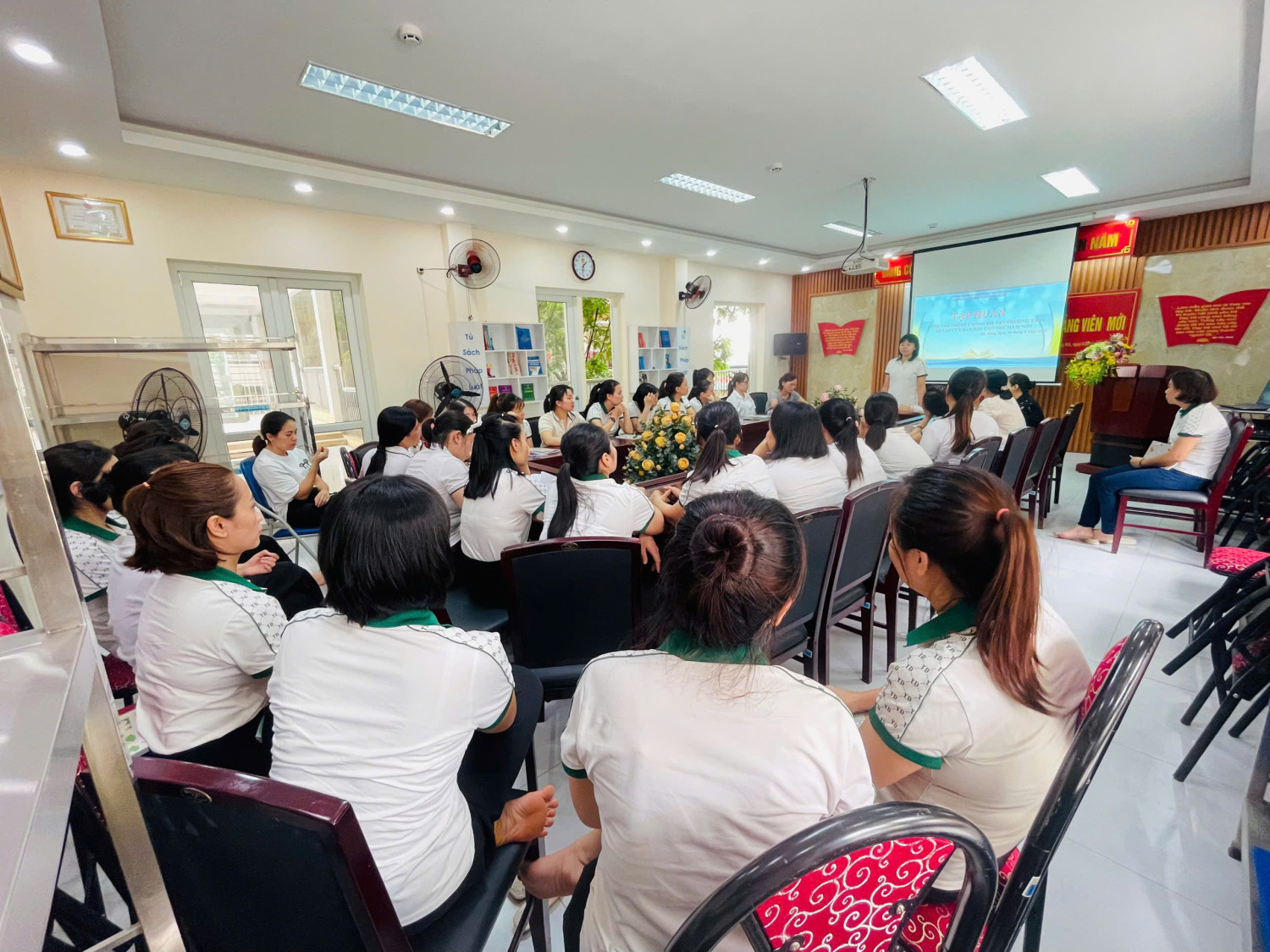 z6922536671980 8143ef5b2f3d78157a762f8a0a6bcc50